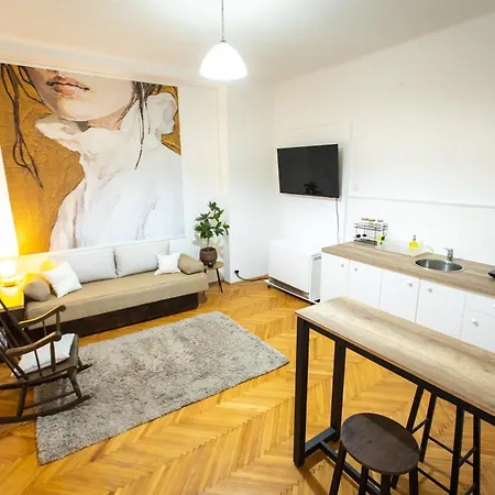 Apartment Lule Garden Belgrade